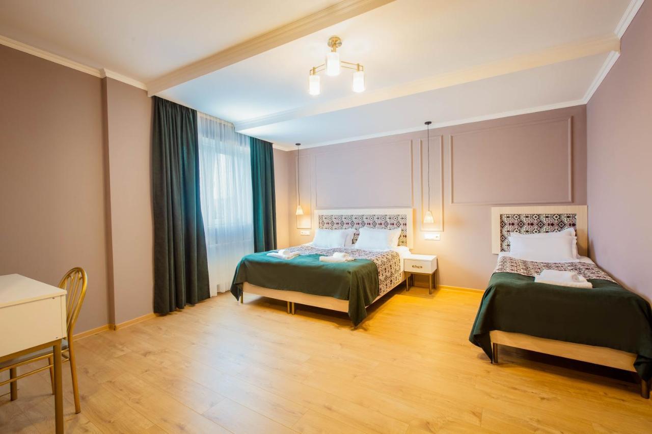 Galaktioni 22 Hotel Tbilisi Exterior photo
